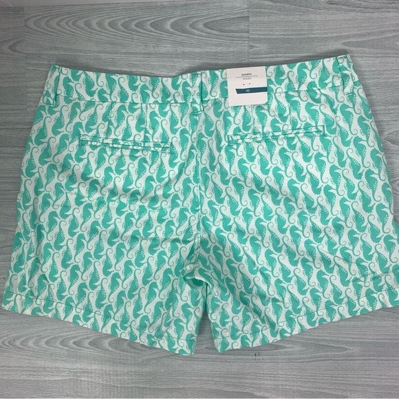 NWT Old Navy Shorts Seahorse Print - Picture 2 of 5